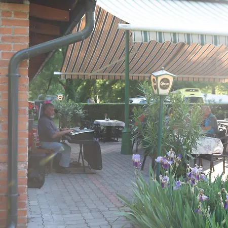 Hevizi Castrum Panzio 3* Hévíz