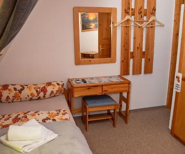 Hevizi Castrum Panzio Oda ve Kahvaltı